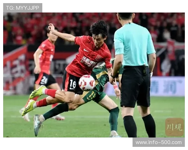 成都蓉城与强队交手战绩优异 但对中下游球队稳定性待提升 成都蓉城与强队交手战绩优异 但对中下游球队稳定性待提升